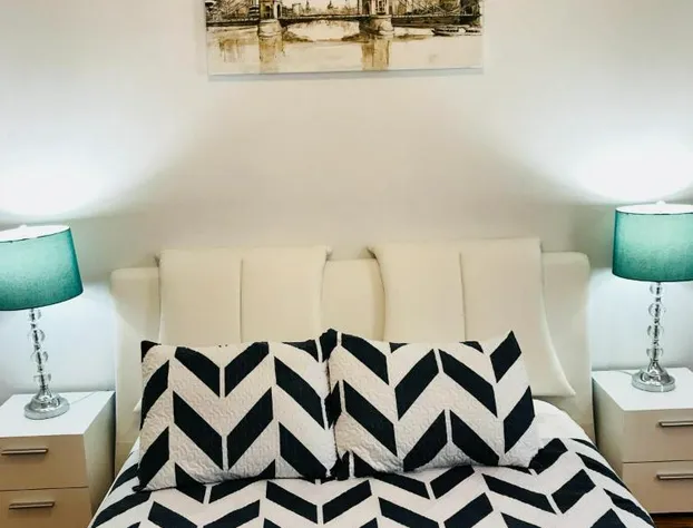 Boston Lodge and Suites hotel detail image 3