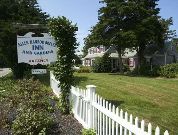 Allen Harbor Breeze Inn & Gardens hotel detail image 1