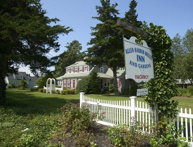 Allen Harbor Breeze Inn & Gardens hotel detail image 3