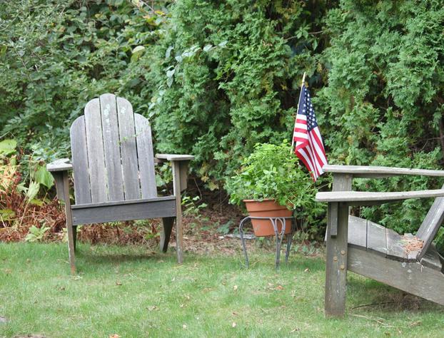 Allen Harbor Breeze Inn & Gardens hotel detail image 4