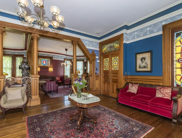 Chateau Tivoli B&B hotel detail image 2