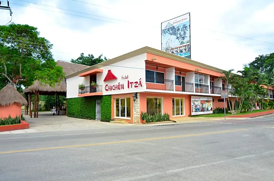 Hotel Chichen Itza hotel hero