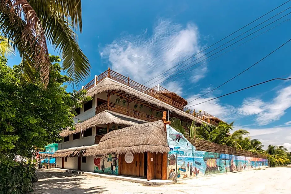 Tropical Suites by Mij hotel hero