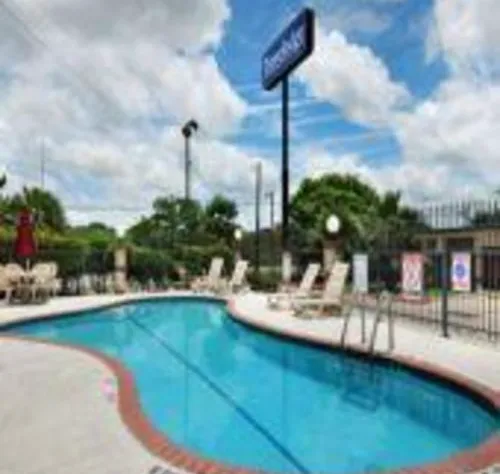 Travelodge San Marcos hotel detail image 2