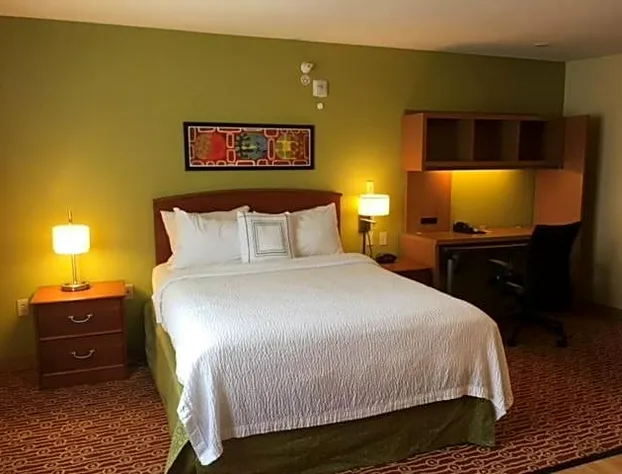 Hawthorn Suites By Wyndham Cincinnati Northeast/Mason hotel detail image 3