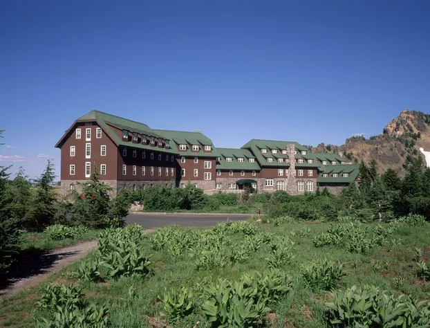 Crater Lake Lodge hotel detail image 3