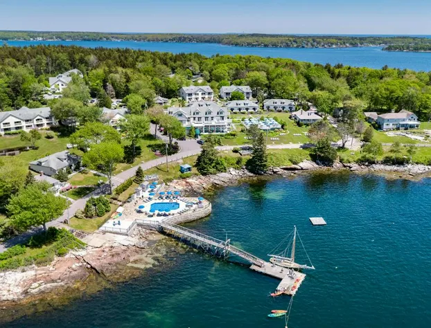 Spruce Point Inn hotel detail image 4