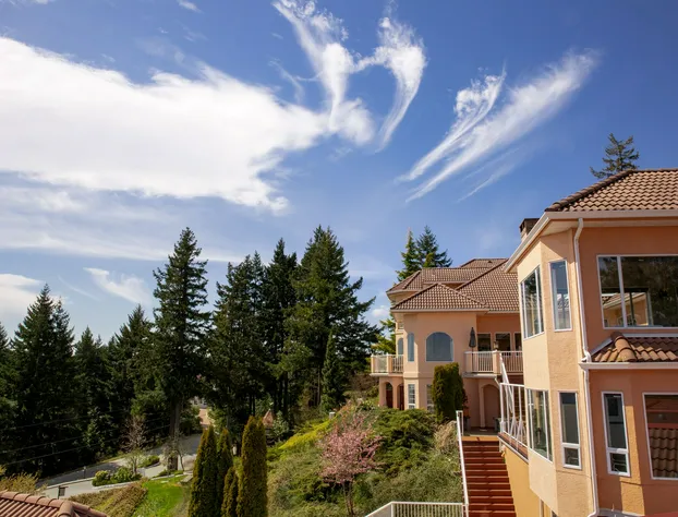 Villa Eyrie Resort hotel detail image 3