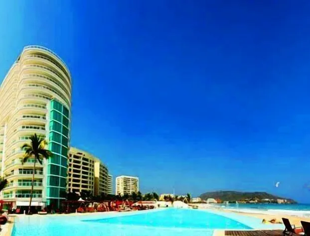 Bay View Grand Marina 2BR hotel detail image 3