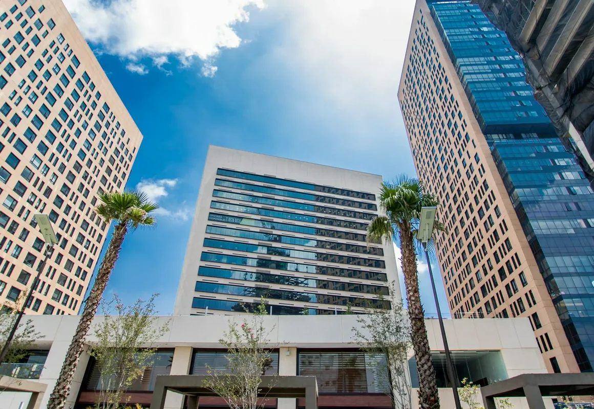 Miyana Luxury Condo hotel hero