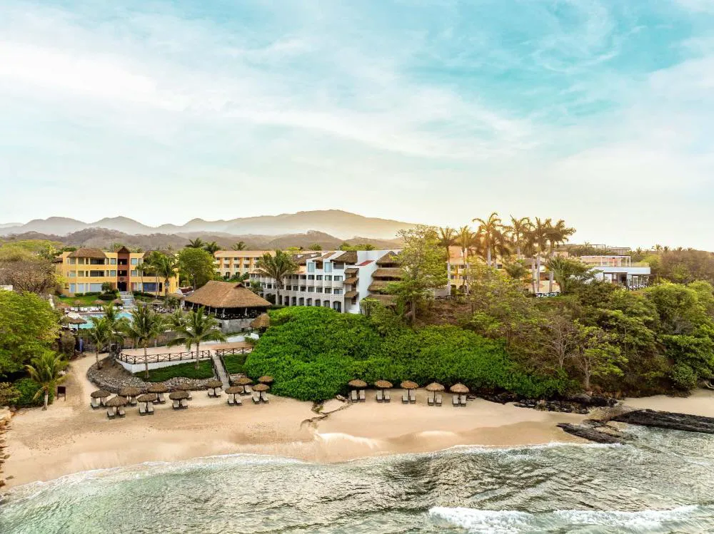 Family Selection at Grand Palladium Vallarta Resort & Spa - All Inclusive hotel hero