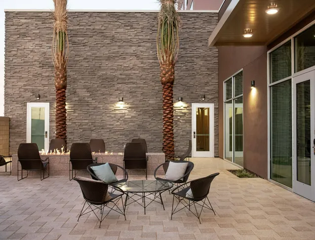 Courtyard by Marriott Mesa At Wrigleyville West hotel detail image 2