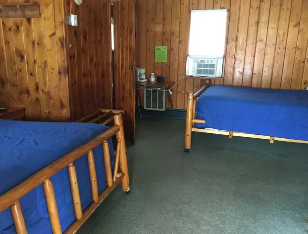 Pines Motel hotel detail image 4