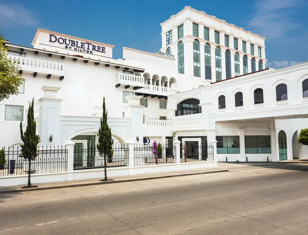 DoubleTree by Hilton Toluca hotel detail image 2