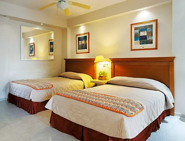 Hotel & Suites Nader hotel detail image 4