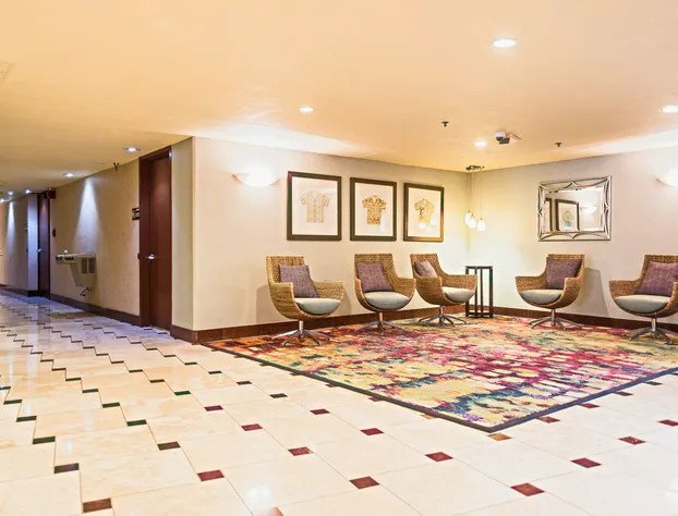 Waikiki Place - the Place to be in Waikiki hotel detail image 2