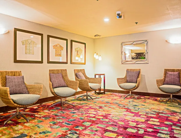 Waikiki Place - the Place to be in Waikiki hotel detail image 3