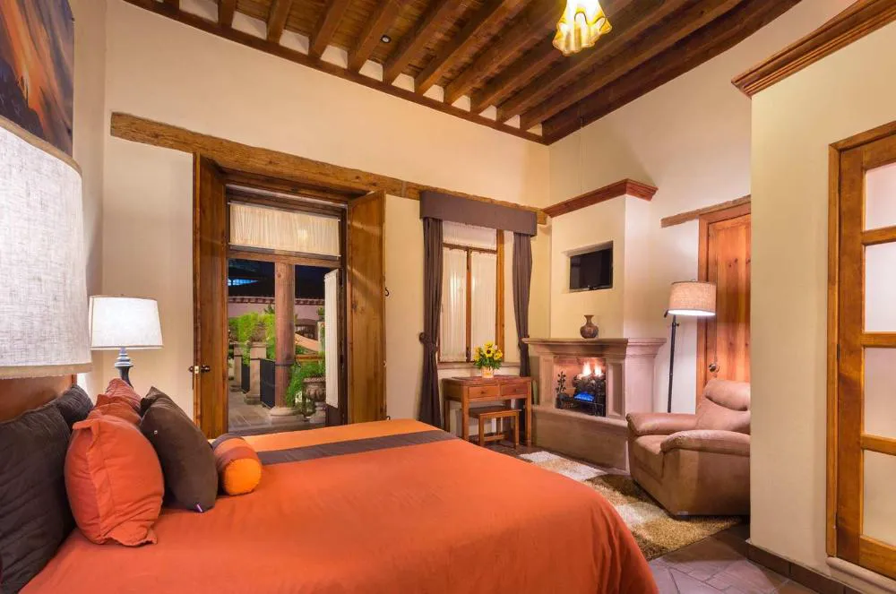 Hotel Casa del Naranjo hotel hero