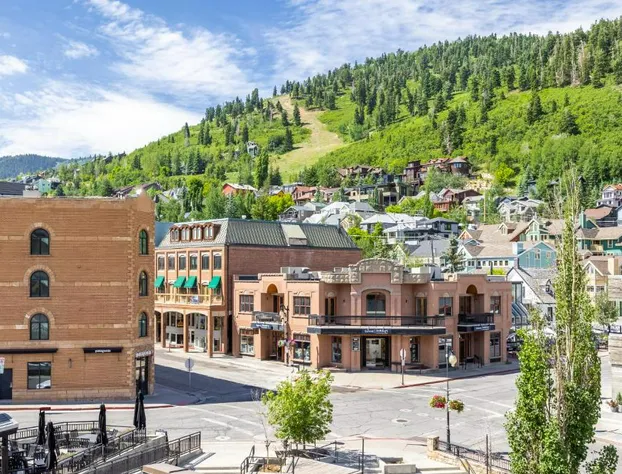 Main & SKY hotel detail image 2