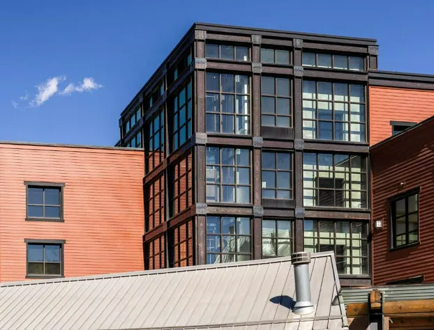 Main & SKY hotel detail image 3