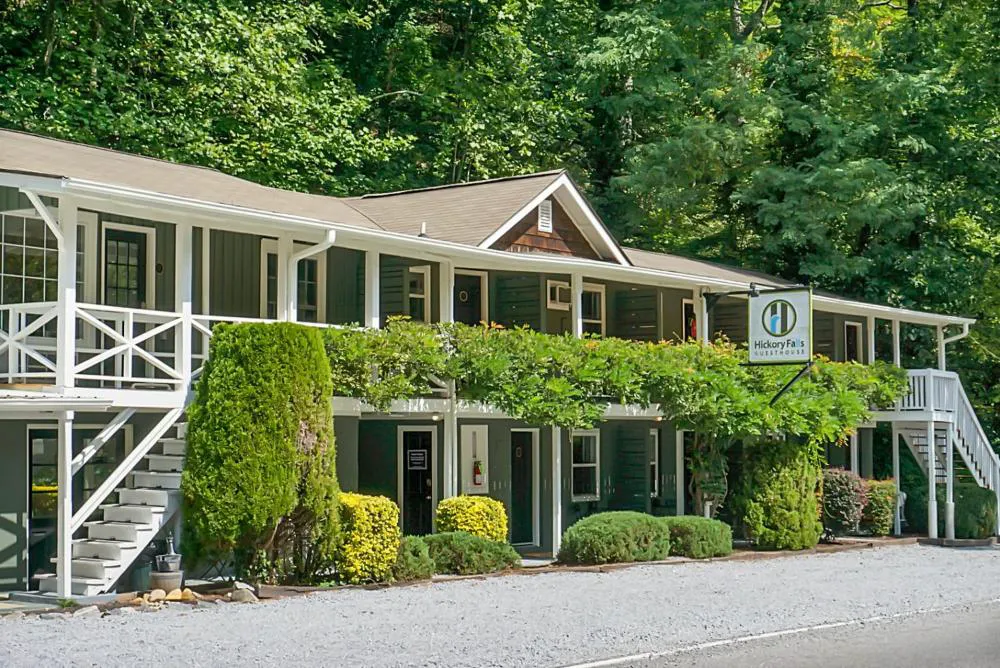 Hickory Falls Inn hotel hero