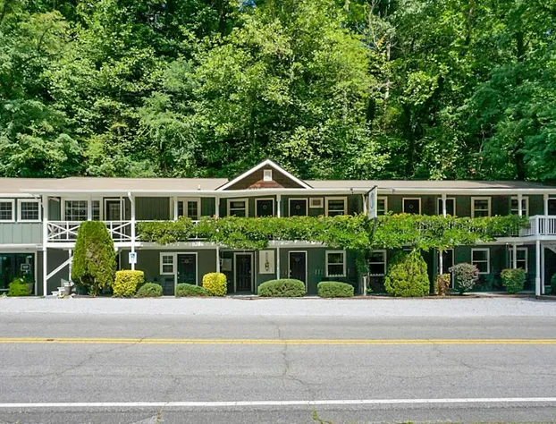 Hickory Falls Inn hotel detail image 2