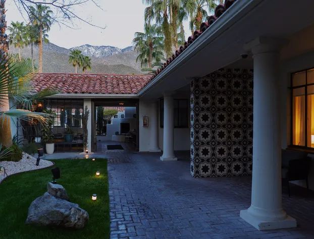 Villa Royale hotel detail image 1