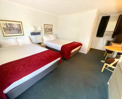 Turf and Spa Motel hotel detail image 4