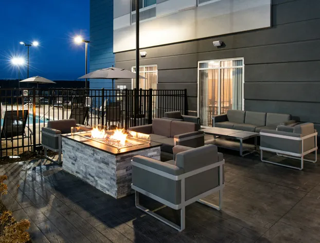 Fairfield Inn & Suites by Marriott Charlotte University Research Park hotel detail image 2