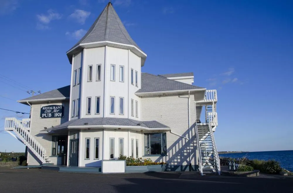 Riotel Bonaventure hotel hero