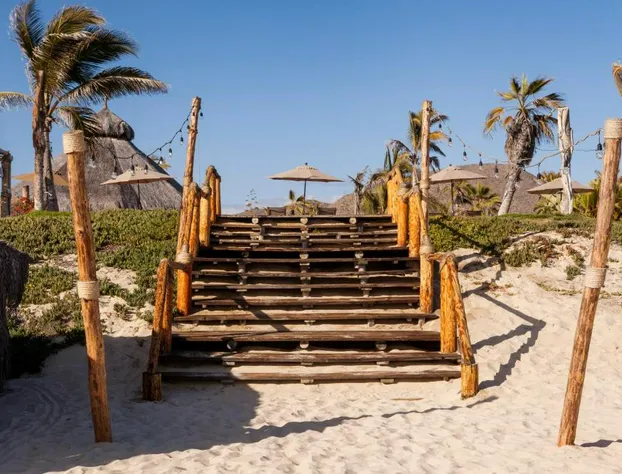 Cerritos Surf Town Beach Front Hotel and SPA hotel detail image 3