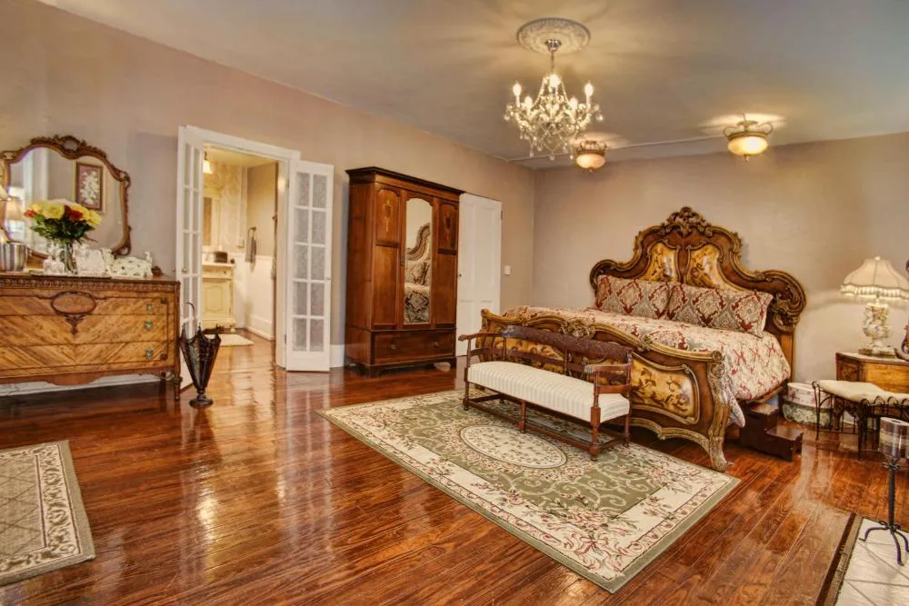 McMillan Inn Bed and Breakfast hotel hero