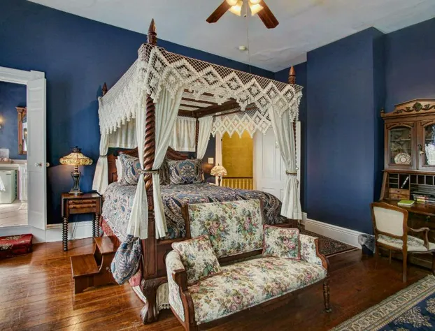 McMillan Inn Bed and Breakfast hotel detail image 3