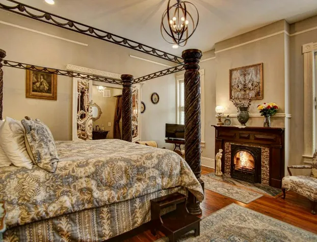 McMillan Inn Bed and Breakfast hotel detail image 4