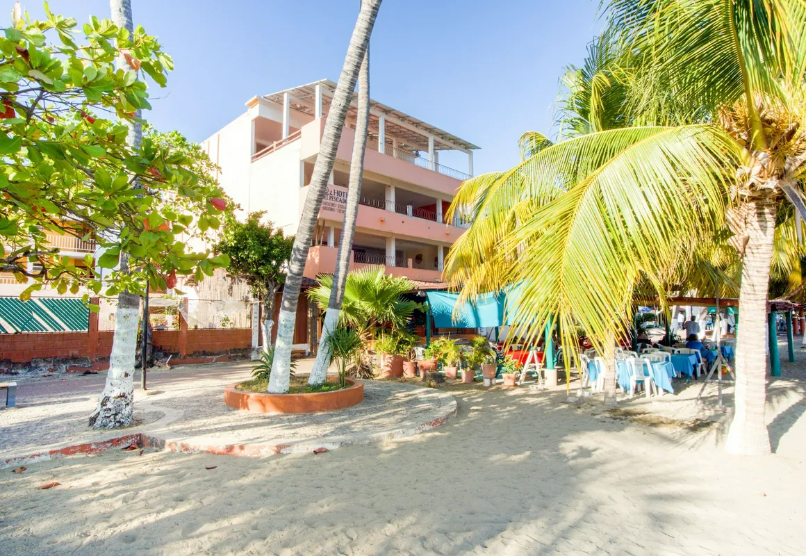 Hotel del Pescador BeachFront hotel hero