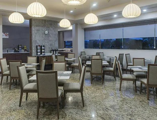 Holiday Inn Express Mexico - Toreo by IHG hotel detail image 1