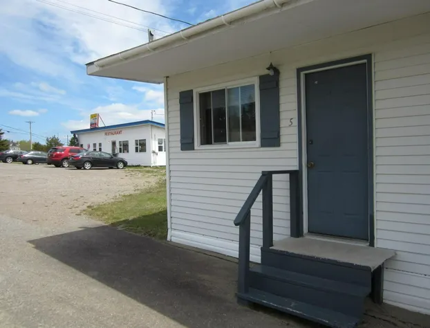Baybreeze Restaurant and Motel hotel detail image 1