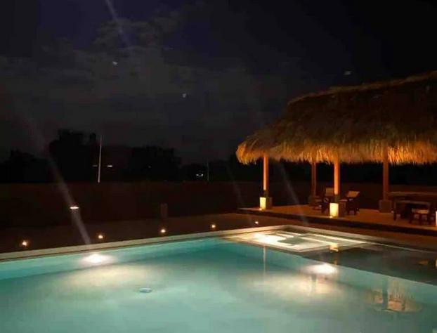 Luxury Beach Side Condo By SAMOTOGO Group hotel detail image 4