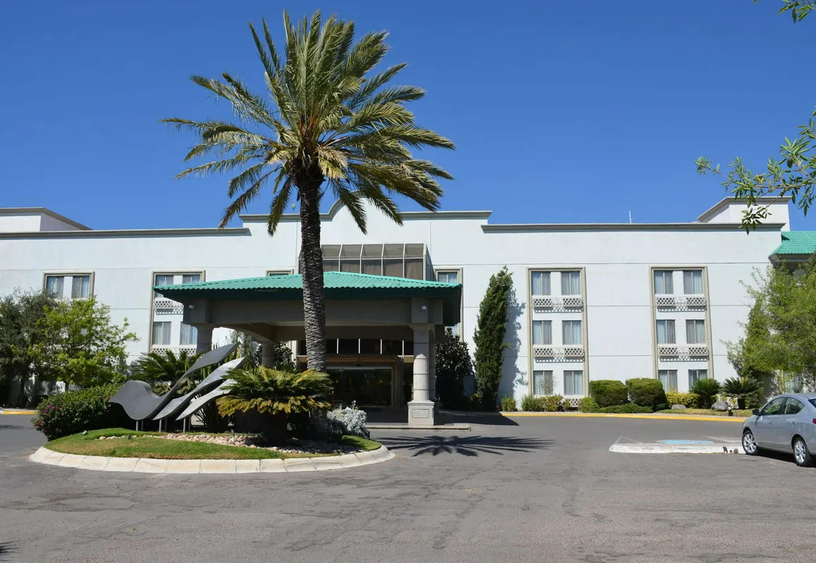 Victoria Express Durango hotel hero