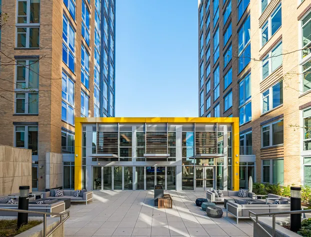 Global Luxury Suites Crystal City hotel detail image 2