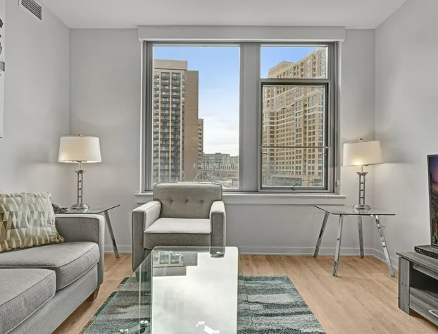 Global Luxury Suites Crystal City hotel detail image 3