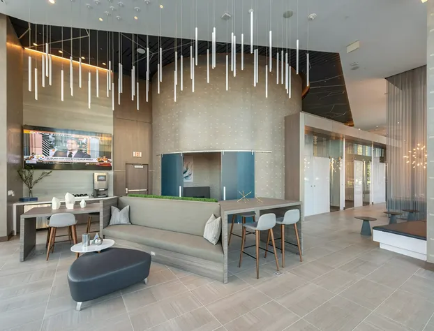 Global Luxury Suites Crystal City hotel detail image 4