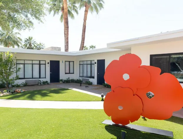 Holiday House Palm Springs hotel detail image 3