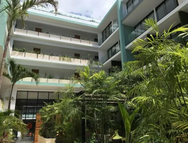 Condo Meni hotel detail image 1