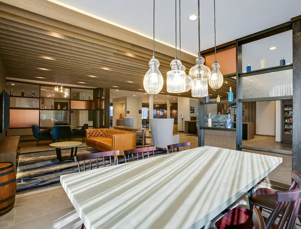 Fairfield Inn & Suites by Marriott Bardstown hotel detail image 3