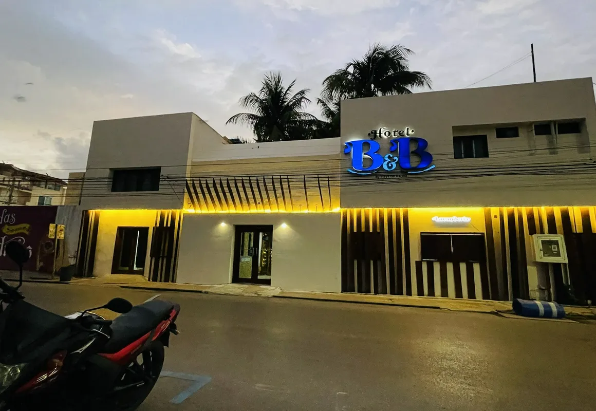 Hotel B&B - 5th Avenue hotel hero