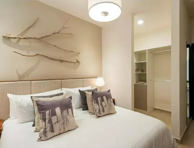 Condo 207 hotel detail image 3