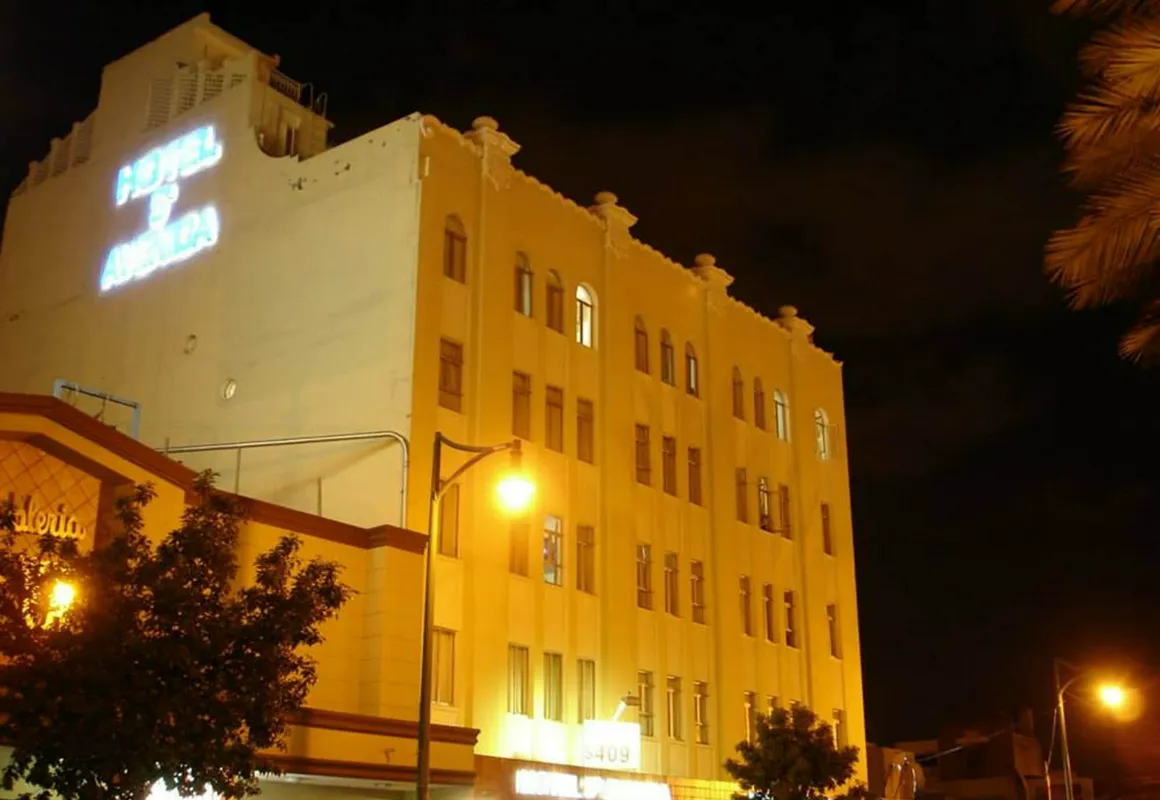 Hotel 5a Avenida hotel hero