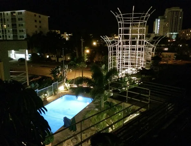 Manhattan Tower Apartment Hotel hotel detail image 1