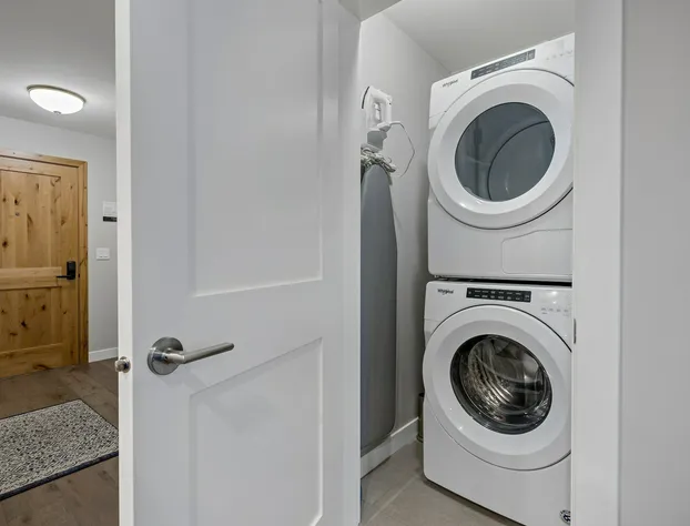 White Spruce Lodge by Spring Creek Vacations hotel detail image 3